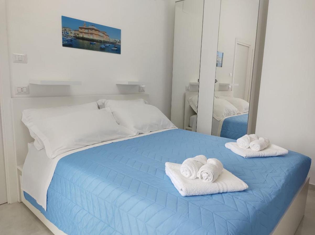 Mare Luna Apartment Bari Eksteriør billede