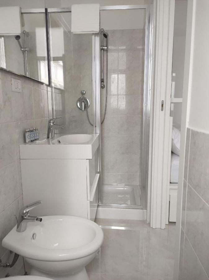 Mare Luna Apartment Bari Eksteriør billede