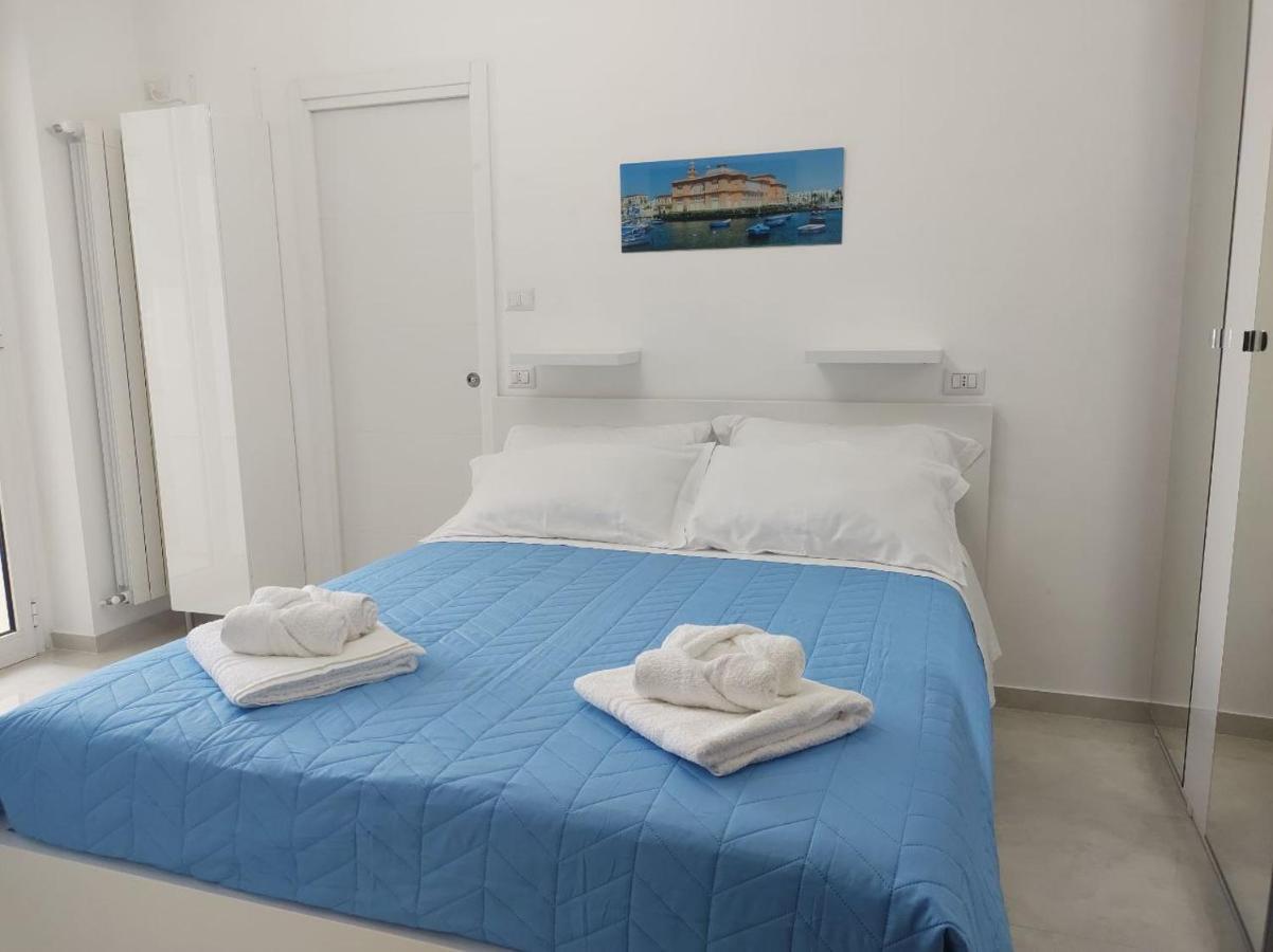 Mare Luna Apartment Bari Eksteriør billede